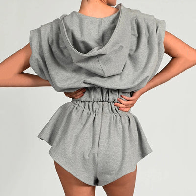 Conjunto Deportivo Hoodie con Mangas Sueltas y Hombreras + Shorts - Image 12