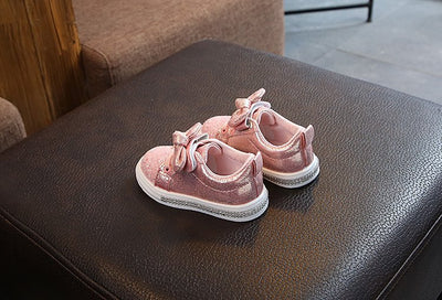 Tenis Casuales de Cuero Brillante con Moño - Zapatos Deportivos Versátiles - Image 3