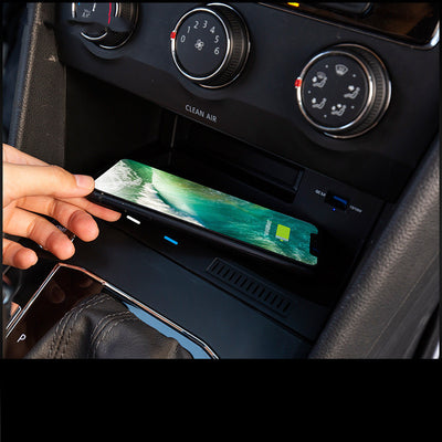 Cargador Inalámbrico para Auto - Carga Rápida Original por Modelo de Vehículo - Image 3