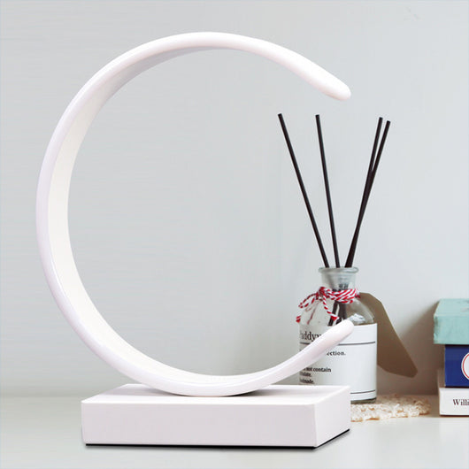 Lámpara de Mesa Nórdica para Dormitorio - Luz Cálida Junto a la Cama - Image 2