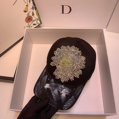 Gorra Casual con Perlas y Strass Brillante - Image 6