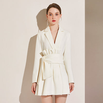 Traje Ejecutivo Elegante con Cintura Ajustable - Manga Larga Profesional