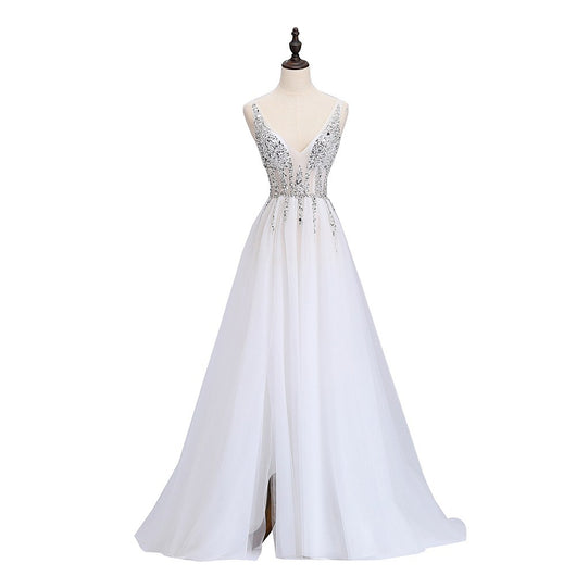 Vestido de Noche Elegante con Escote Profundo y Cola Larga
