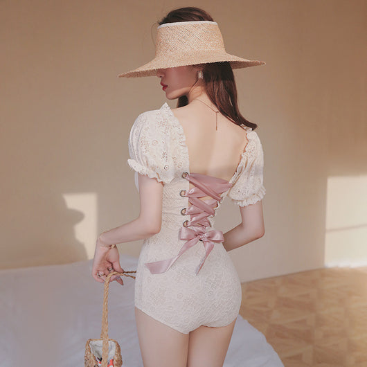 Traje de Baño Retro Escotado con Encaje y Control de Abdomen - Image 6