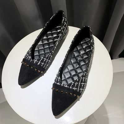 Zapatos de Mujer con Punta Afilada, Diseño Cuadros y Remaches Plateados - Image 5
