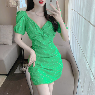 Vestido Floral de Gasa Verde Delicado - Image 3