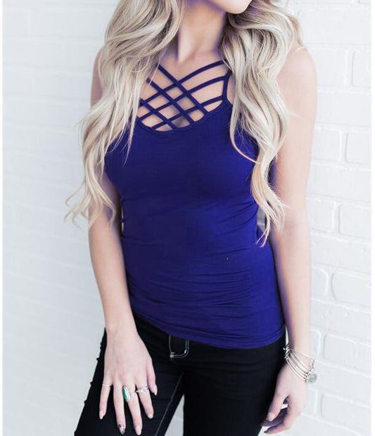 Blusa de Verano con Detalles de Costura y Tirantes