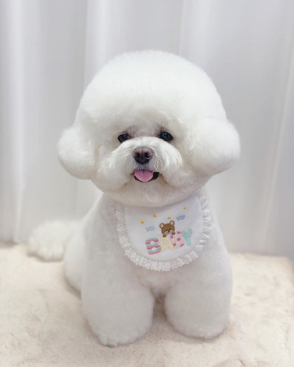 Babero Pequeño con Bordado de Osito Adorable