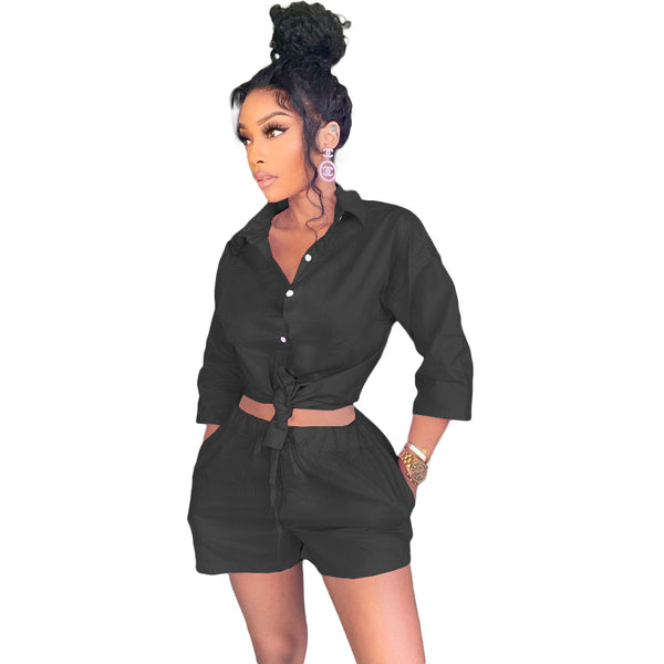 Conjunto de Camisa con Bolsillos Dobles y Botones de Color Sólido