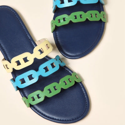 Sandalias Planas con Diseño Calado y Pantuflas de Moda - Image 9