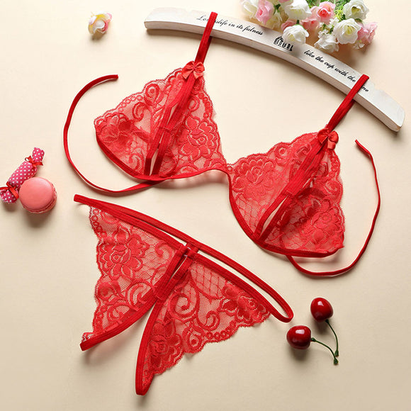 Conjunto de Lingerie Sensual em Chiffon: Sutiã, Calcinha Fio-Dental e Ligas