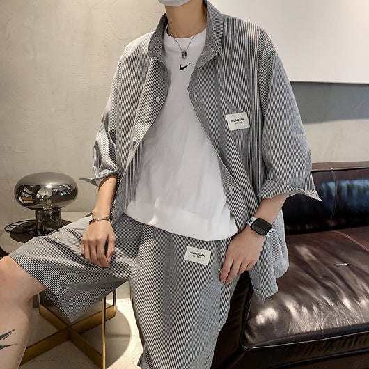 Conjunto de Verano: Camisa a Rayas y Pantalón Capri Casual - Image 11