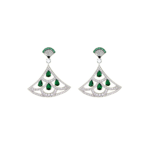 Aretes Abanicos de Circón Verde con Diamantes Chapados en Oro - Image 3