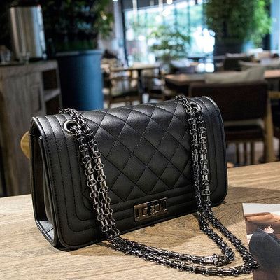 Bolsa Cuadrada Pequeña con Detalle Trenzado Negro para Mujer - Image 5