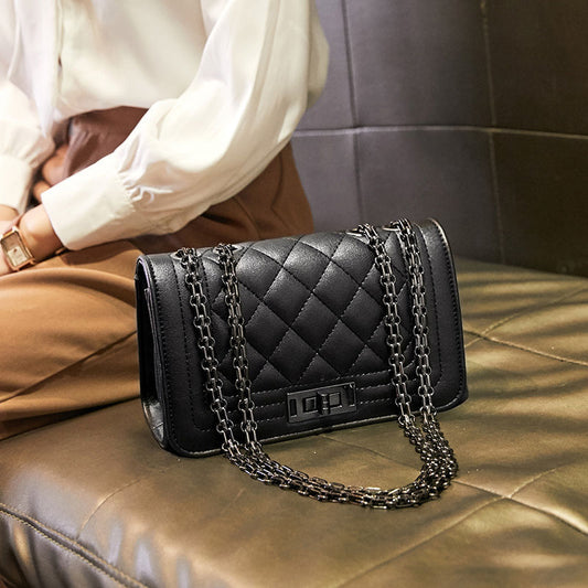 Bolsa Cuadrada Pequeña con Detalle Trenzado Negro para Mujer - Image 2