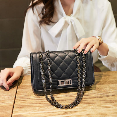 Bolsa Cuadrada Pequeña con Detalle Trenzado Negro para Mujer - Image 3