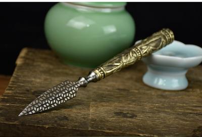 Cuchillo para Té de Acero Inoxidable con Mango de Bambú y Cobre - Image 6