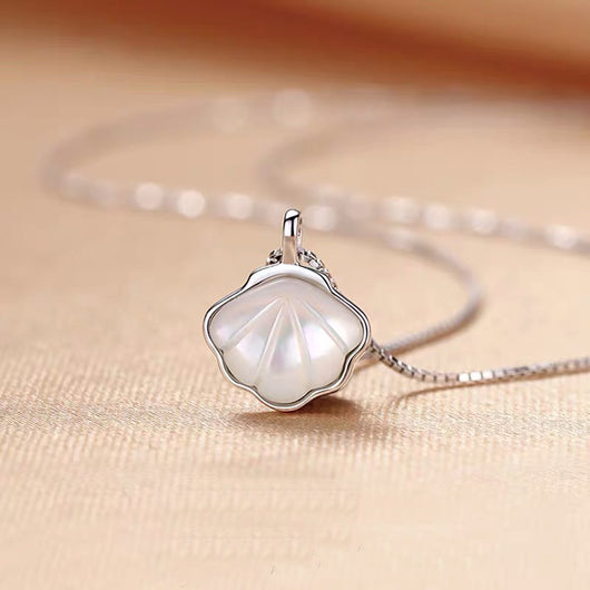 Collar de Plata Esterlina con Concha - Diseño Minimalista de Lujo - Image 3
