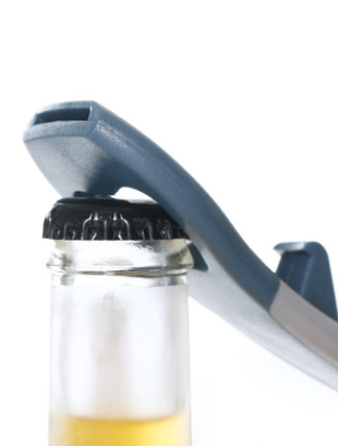 Abridor Multifuncional Creativo 4 en 1 para Botellas y Latas - Image 2