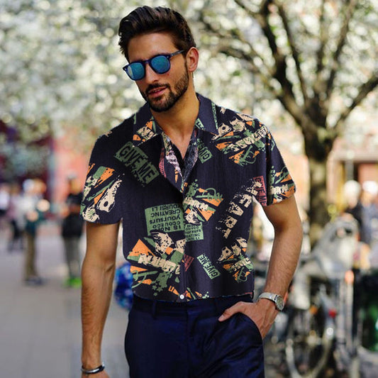 Camisa Vintage con Cuello Italiano Estampado Letras Hombre Manga Corta Casual Verano