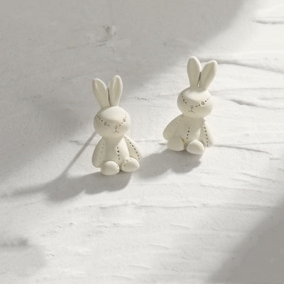 Aretes de Plata Conejito Aguja - Diseño Minimalista Verano Mujer