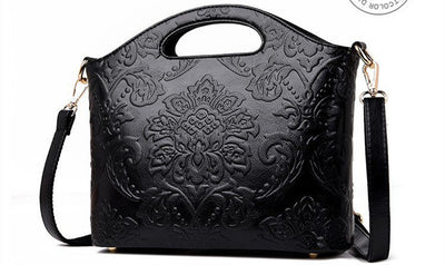 Bolsa Mensajera con Relieve Tridimensional - Image 3