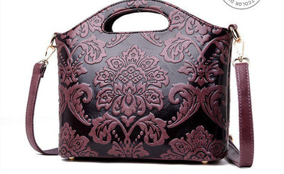 Bolsa Mensajera con Relieve Tridimensional - Image 4