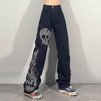 Jeans con Parche Calavera Bordado Reversible - Image 9