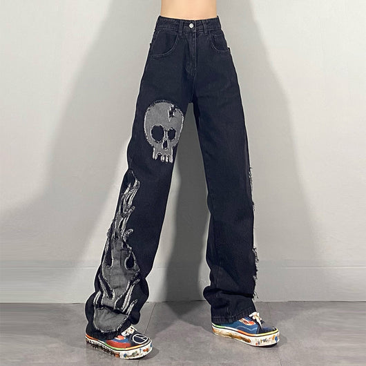 Jeans con Parche Calavera Bordado Reversible - Image 9