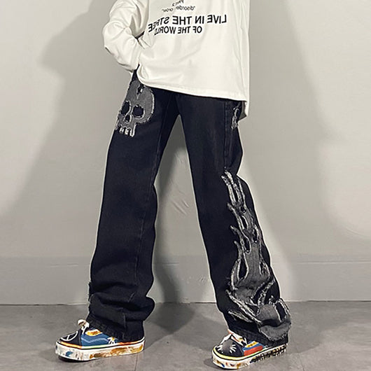 Jeans con Parche Calavera Bordado Reversible - Image 3