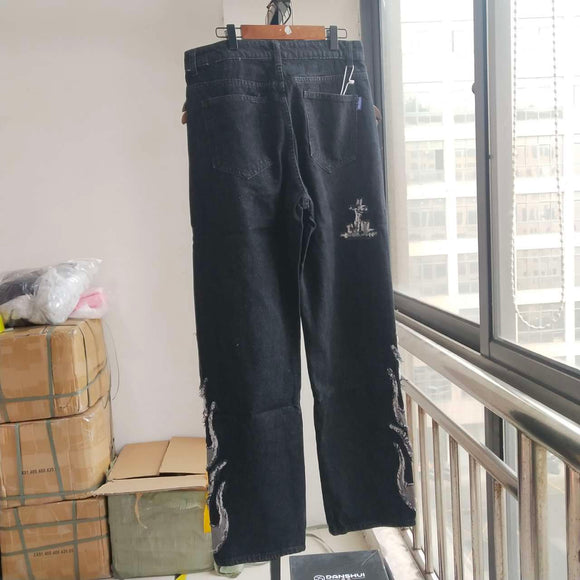 Jeans con Parche Calavera Bordado Reversible