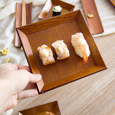 Plato Cuadrado de Madera de Acacia Premium - Bandeja para Servir Postres y Sushi - Image 2