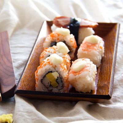 Plato Cuadrado de Madera de Acacia Premium - Bandeja para Servir Postres y Sushi - Image 3