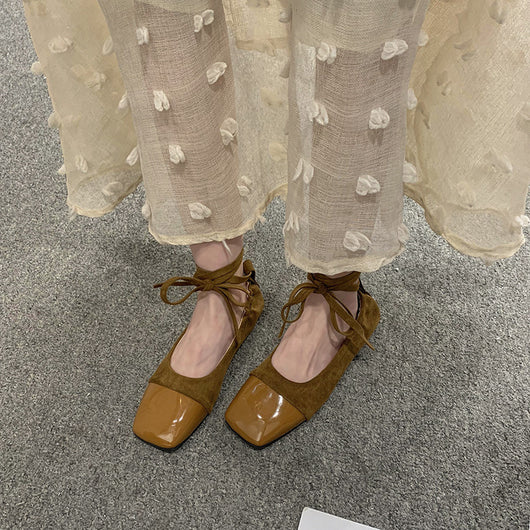 Zapatos Bajos con Punta Cuadrada y Tiras Cruzadas - Image 11