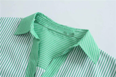 Camisa Verde a Rayas con Cuello Alzado y Mangas Cortas - Image 12