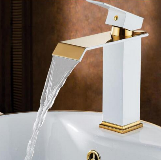 Grifo Mezclador de Baño Cobre Macizo Efecto Cascada Diseño Europeo Acabado Negro Dorado - Image 7