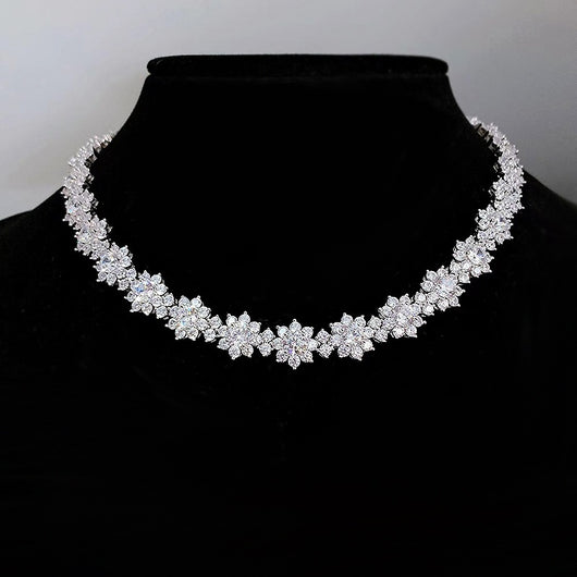 Cadena de Plata 925 con Diamante de Alto Carbono - Diseño Girasol para Escote - Image 6
