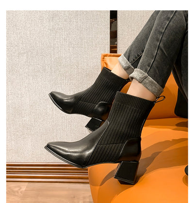 Botas Martin de Punto con Tacón Robusto y Punta Cuadrada - Image 4