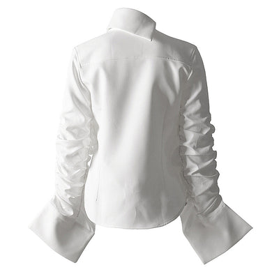 Blusa Blanca Asimétrica con Pliegues - Diseño Europeo Minimalista para Mujer - Image 4
