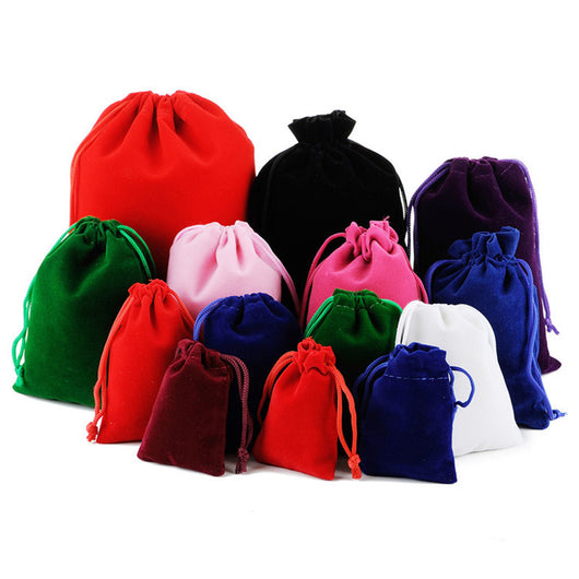 Bolsas de Terciopelo Negro con Cordón para Joyas y Accesorios - Image 6