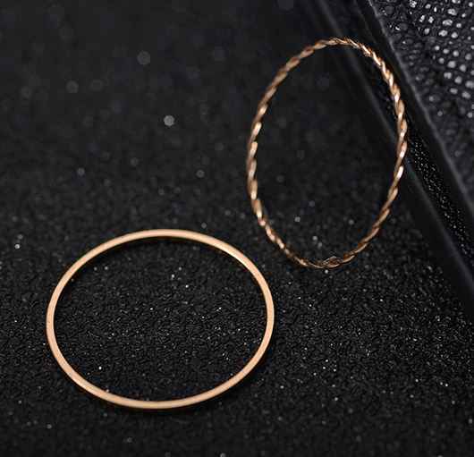 Juego de 2 Anillos Geométricos Chapados en Metal - Image 5