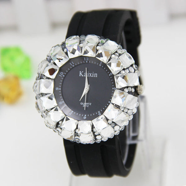 Reloj Elegante Girasol con Diamantes y Esfera Grande