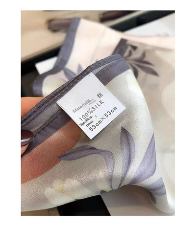 Pañuelo de Seda Beige Cuadrado para Mujer - Versátil y Fácil de Combinar - Image 62