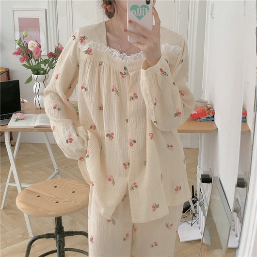 Pijama Largo de Algodón para Mujer con Encaje Floral - Image 10