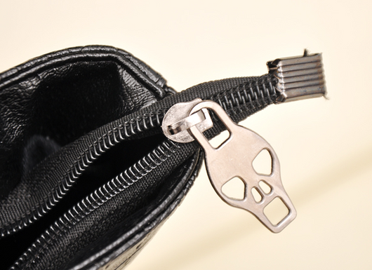Bolso de Cuero PU con Calavera - Cartera Grande Impermeable para Mujer - Image 6