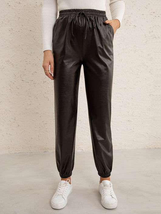 Pantalones de Cuero PU para Mujer con Cintura Elástica Versátil - Image 9