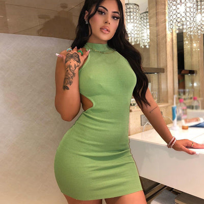 Vestido Elegante Escote Alto con Espalda Descubierta y Cintura Ajustada - Image 18