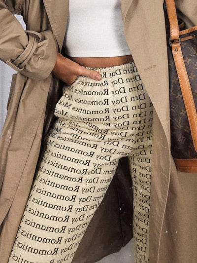 Pantalones Anchos Estilo Urbano con Estampado de Letras y Amarre - Image 19