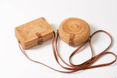 Bolsa Tejida de Ratán Artesanal - Bandolera Mini Retro con Cierre de Cuero - Image 12