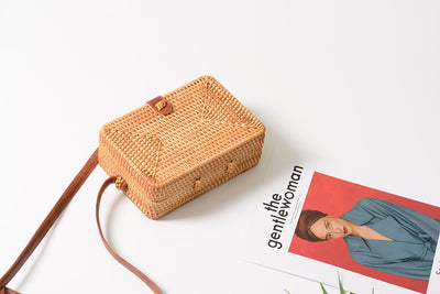 Bolsa Tejida de Ratán Artesanal - Bandolera Mini Retro con Cierre de Cuero - Image 18